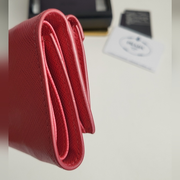 Prada Pink Vitello Leather Trifold Compact Wallet - Picture 4 of 8